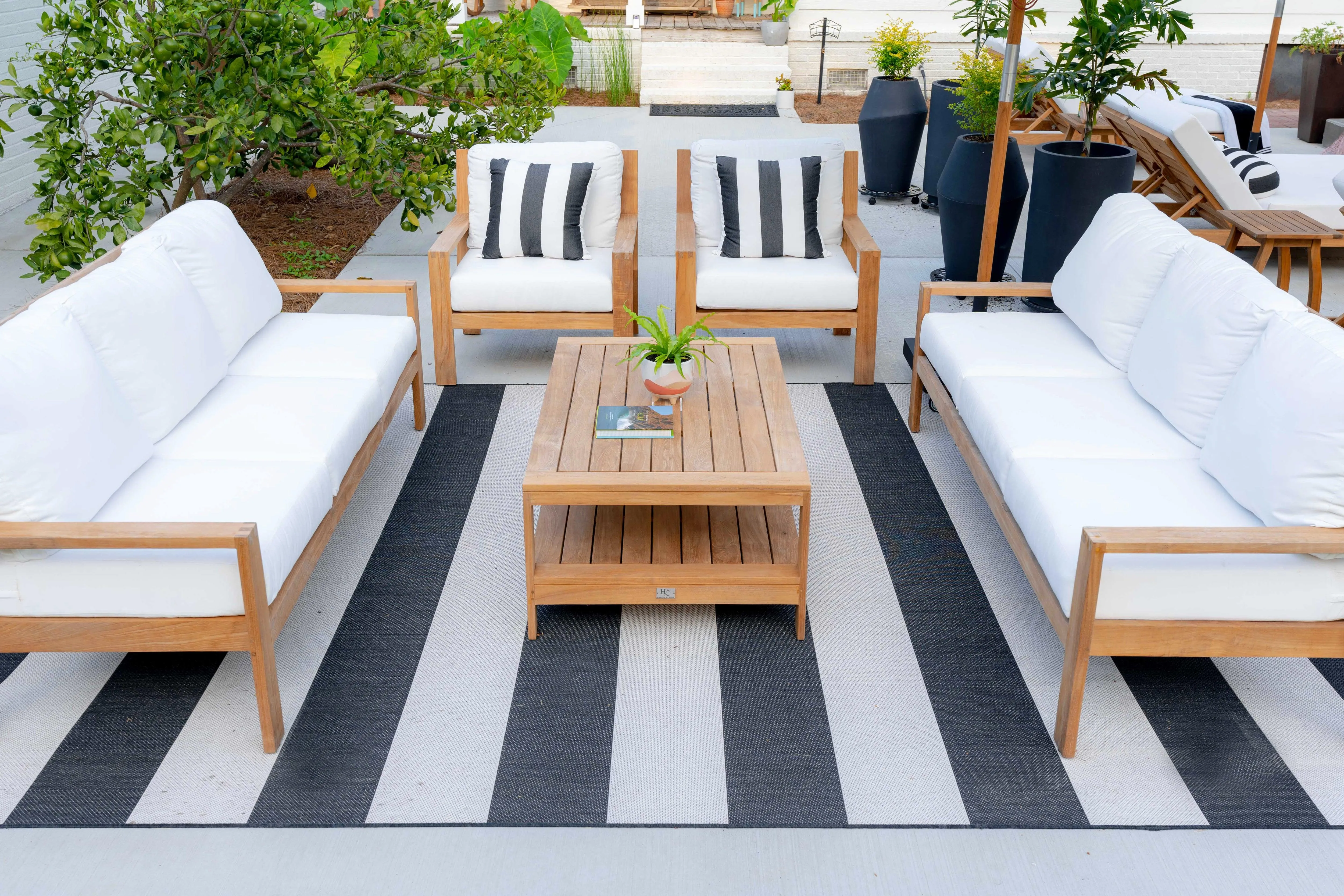 Charleston Outdoor Coffee Table