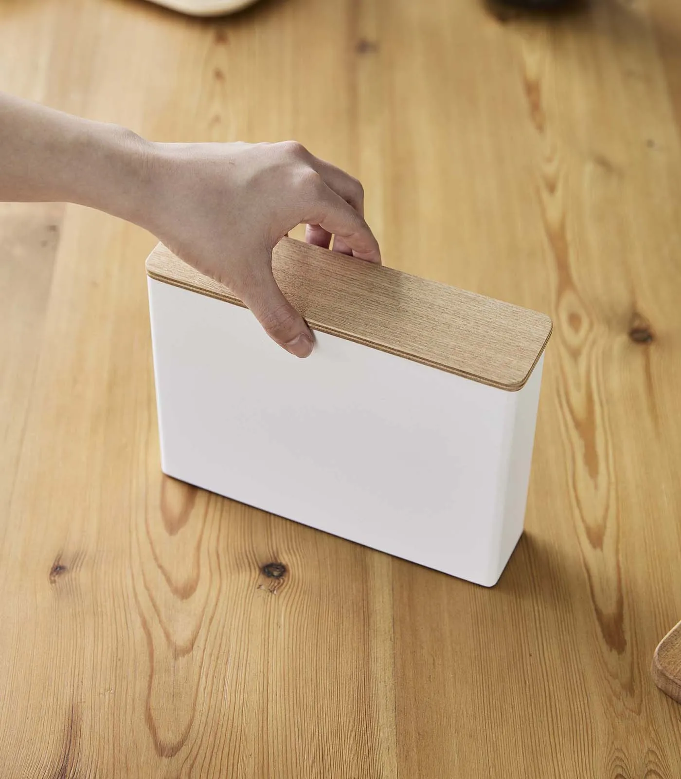 Coffee Filter Case - Size 04 - Steel   Wood