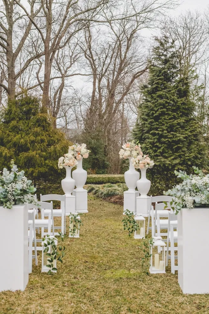 Free Standing Vase | White