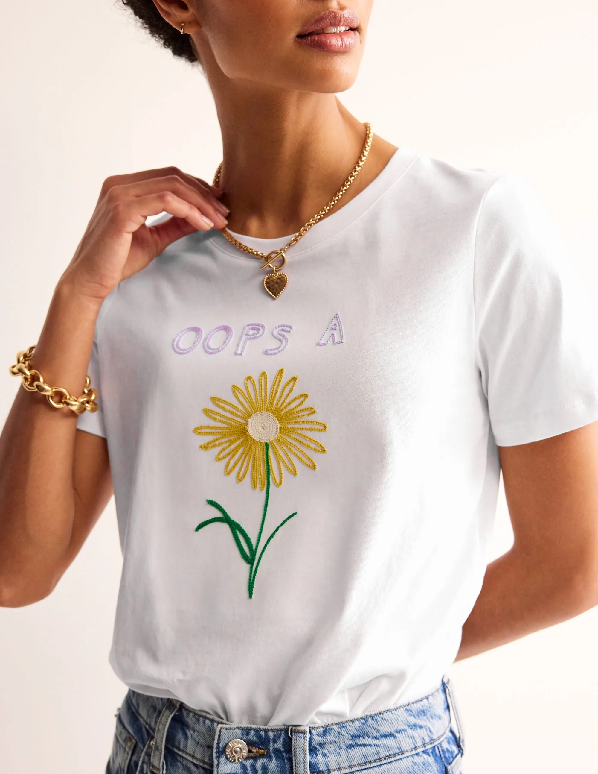 Rosa Embroidered T-Shirt-White, Oops A Daisy